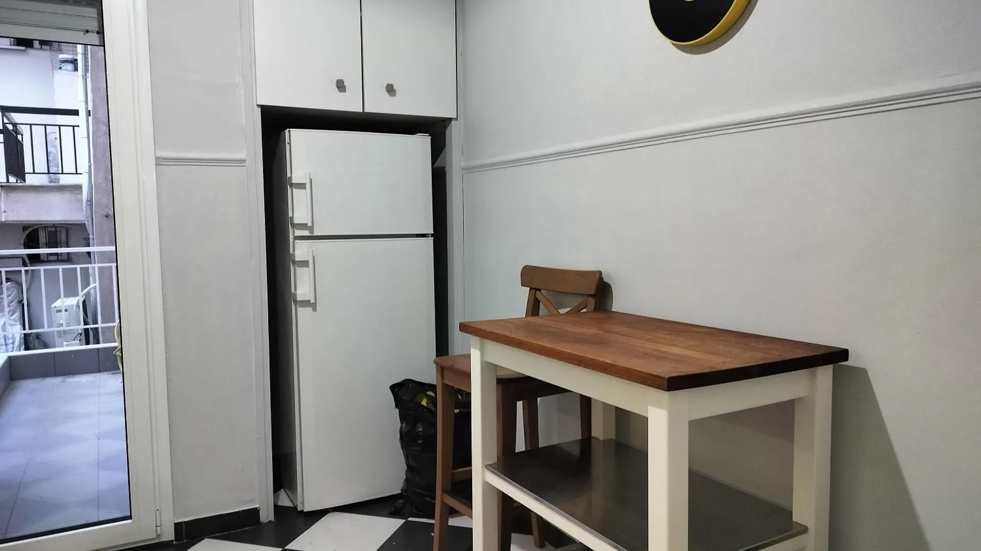 M2 Urban Escape 2 Bedroom Flat In Thessaloniki Greece